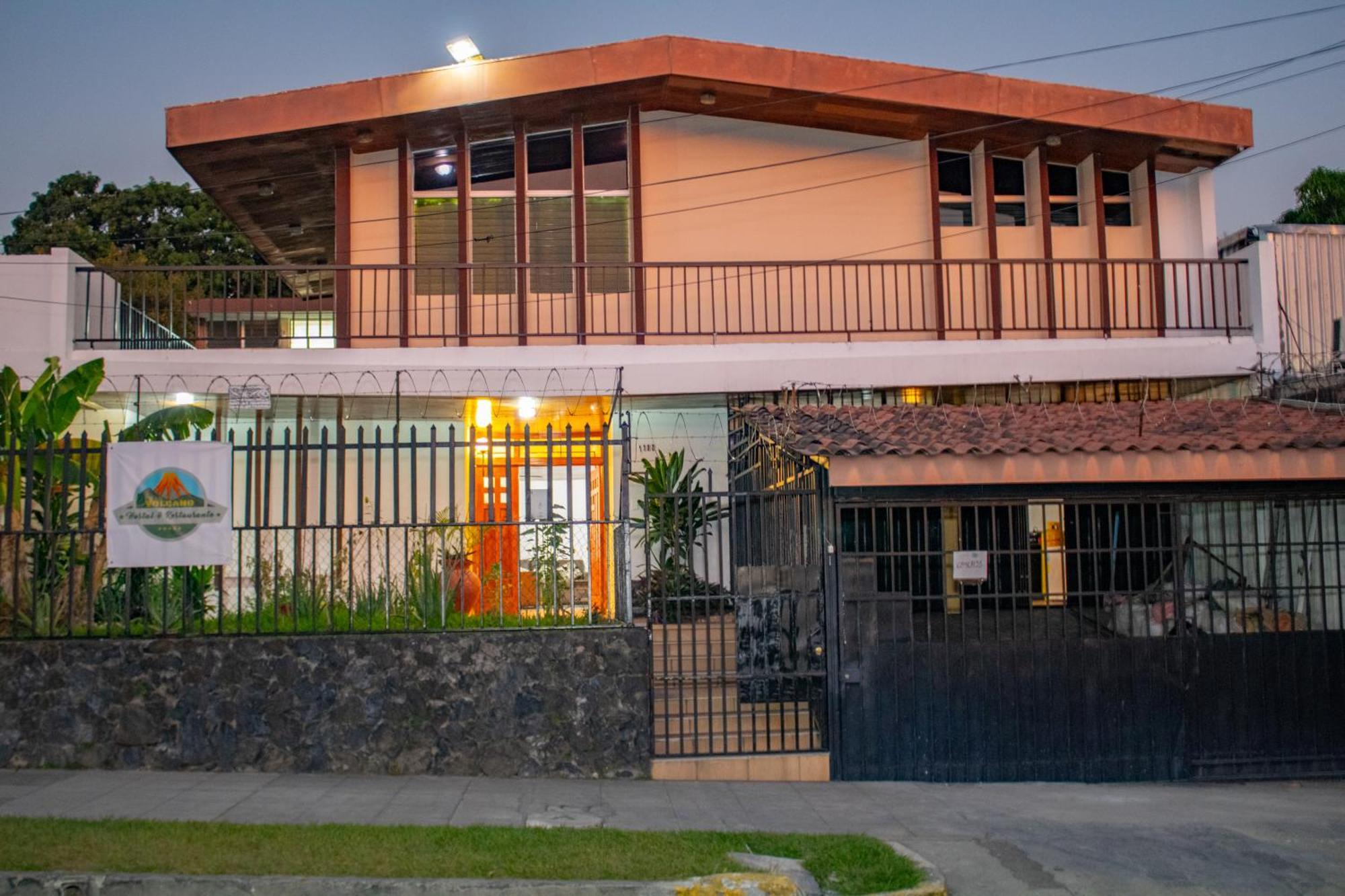 Volcano Hostal Y Restaurante San Salvador Exteriör bild